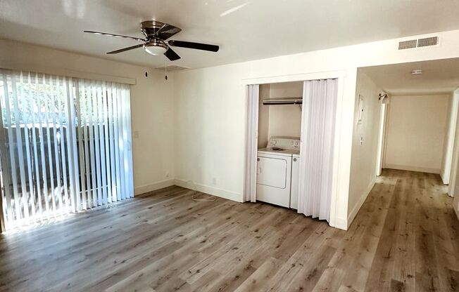 3 beds, 1 bath, $1,450, Unit 19-03