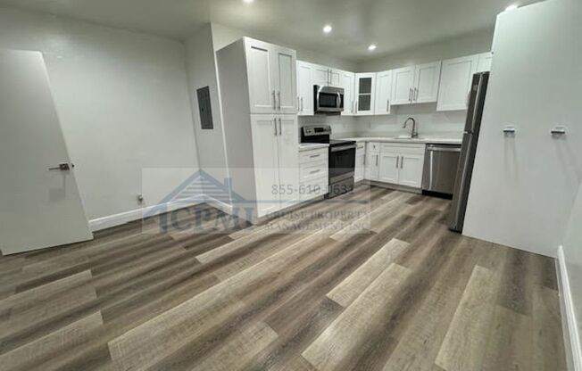 1 bed, 1 bath, 680 sqft, $1,695, Unit 4