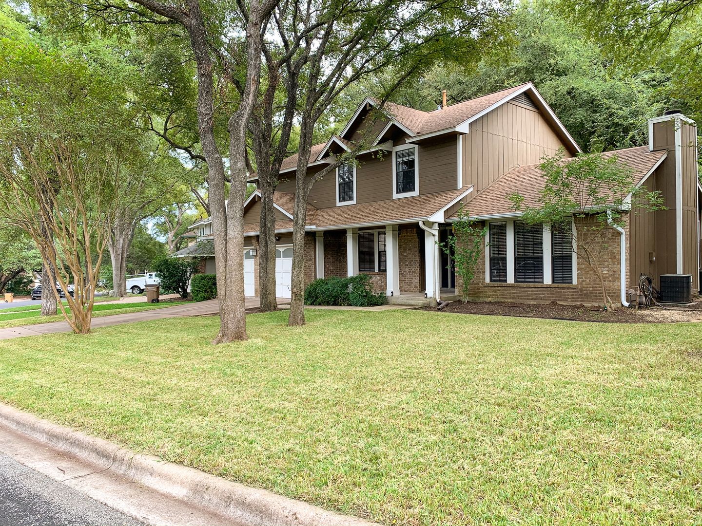 Great Home in North Austin - McNeil/Pond Springs Area
