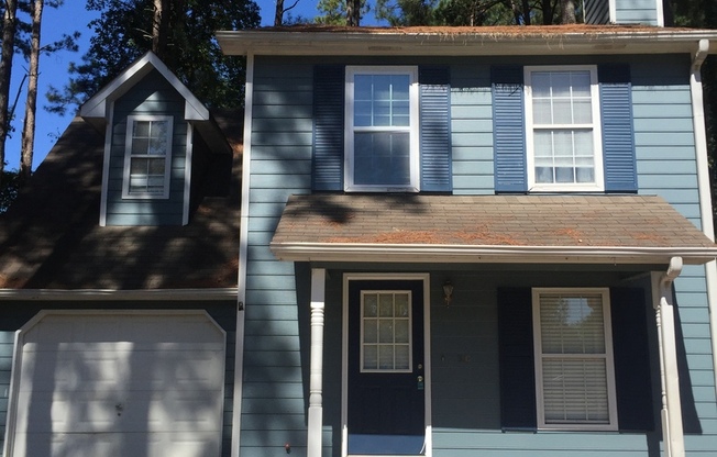 310 Park Leaf (interior photos coming soon): NEWLY-REMODELED 3BD, 2.5BA home with 1-car garage on wooded lot in cul-de-sac for rent in Peachtree City! AVAILABLE AUGUST 2025!