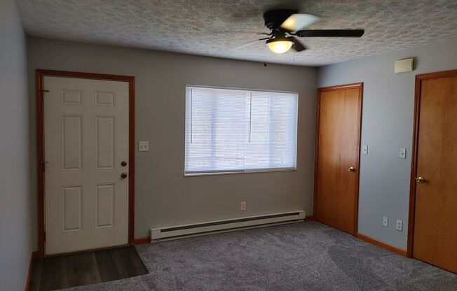 1 bed, 1 bath, $775, Unit Apt. F