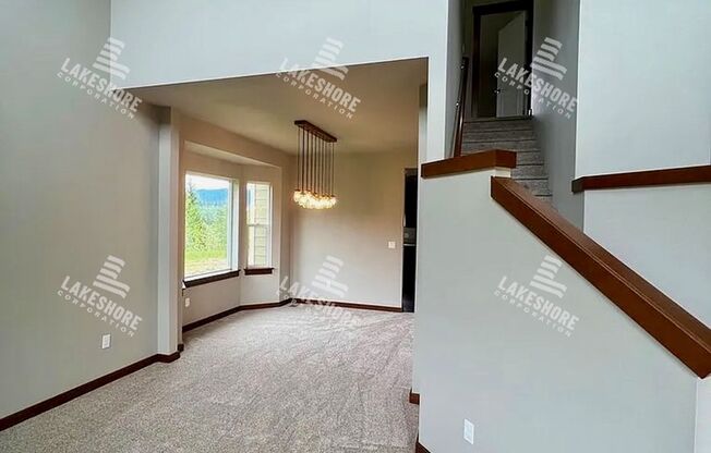 Spacious and Secluded 4 Bed 2 Bath Monroe Home w/ Beautiful Views!!