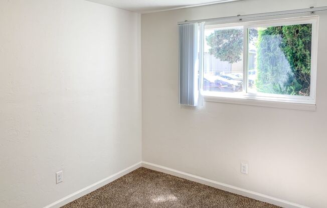 2 beds, 1 bath, 756 sqft, $1,125, Unit 65