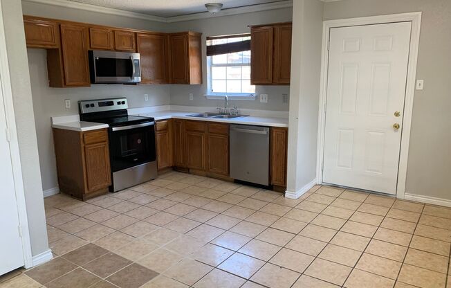 4427 LAS HACIENDAS DR