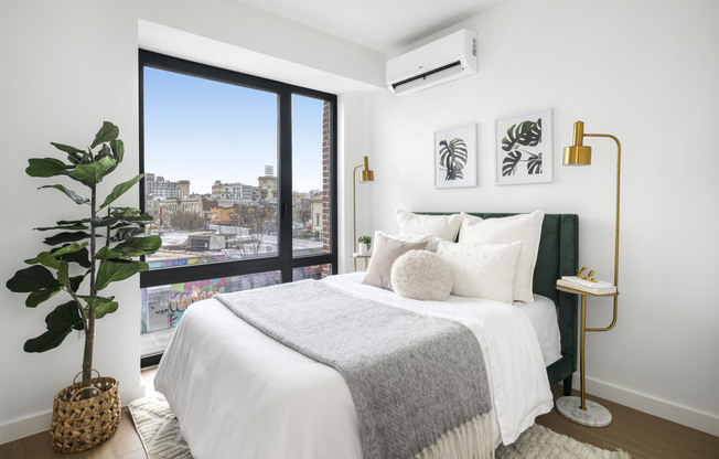 1 bed, 1 bath, $3,850, Unit 11A