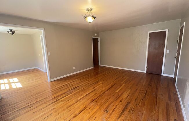062-1c - 800 S Oakdale #'s A-F