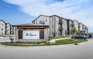 The Reserve on 77