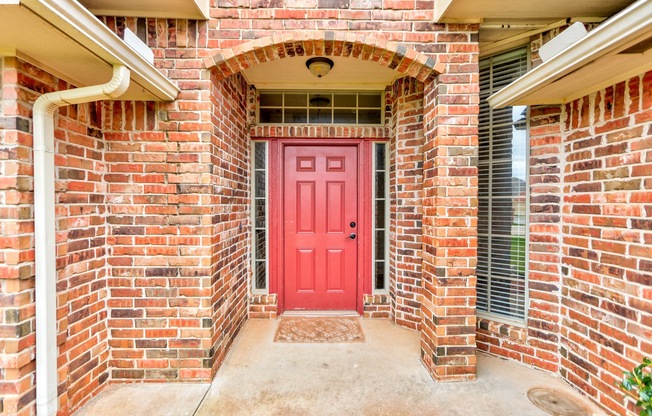 3 beds, 2 baths, $2,035