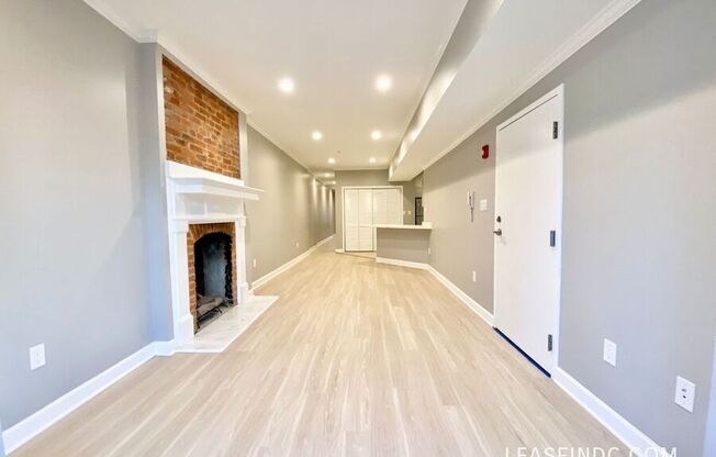 1441 CLIFTON ST NW