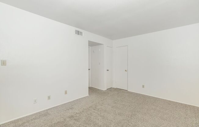 2 beds, 1.5 baths, 899 sqft, $1,262, Unit 2162