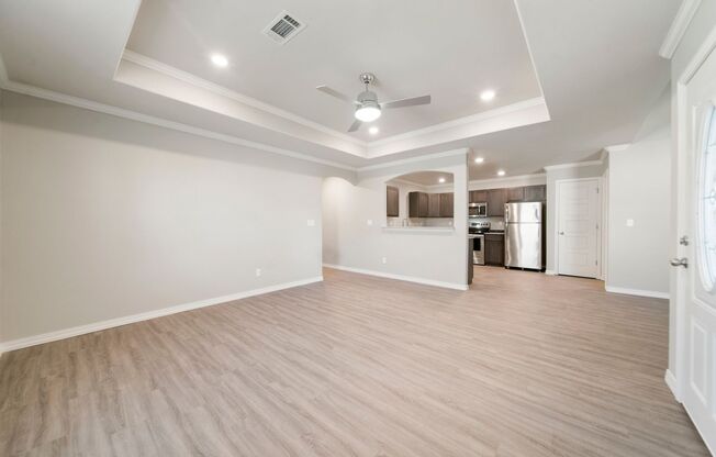 3 beds, 2 baths, 1,304 sqft, $1,829, Unit 568