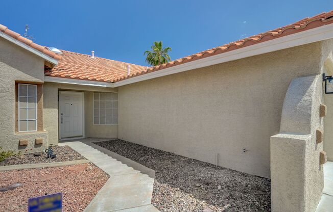 Remodeled Single Story, 4 Bedroom Home in Desert Shores