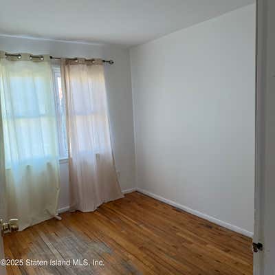 145 KELVIN AVE