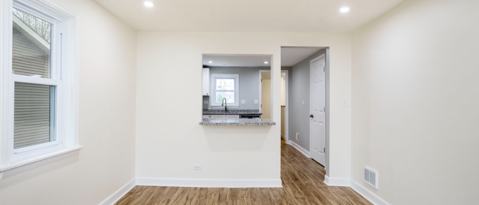 857 N AVE
