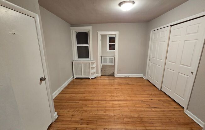 3 beds, 1 bath, $1,650