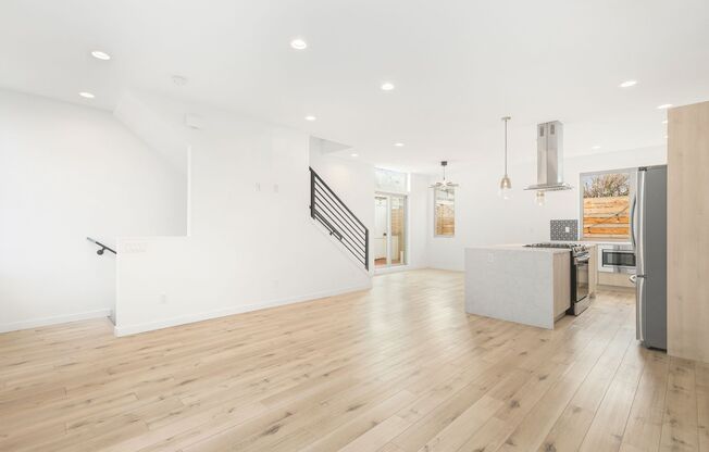 Leschi New Construction 5-Bedroom Townhouse