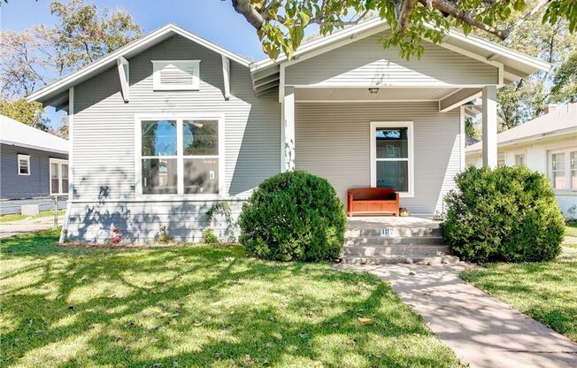 Beautifully Updated 2-Bed, 2-Bath Home with Modern Finishes & Spacious Layout for rent in Dallas!
