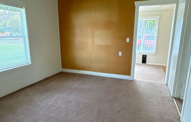 2 beds, 1 bath, $1,350