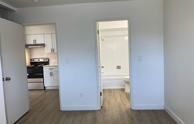 1 bed, 1 bath, 491 sqft, $1,035, Unit Unit 203