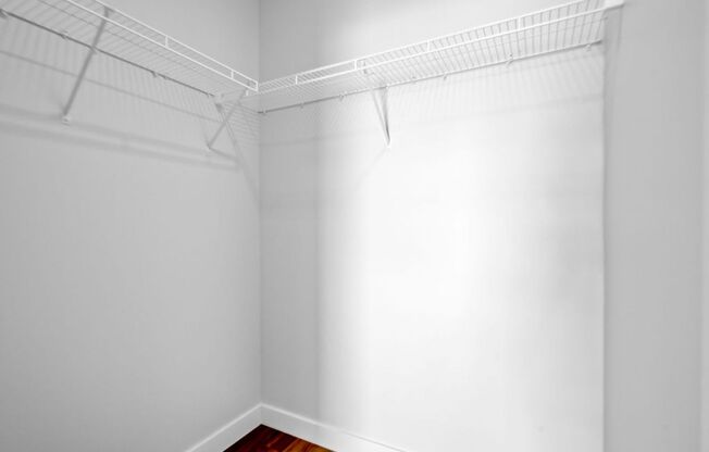 2 beds, 1 bath, 838 sqft, $1,895, Unit 413