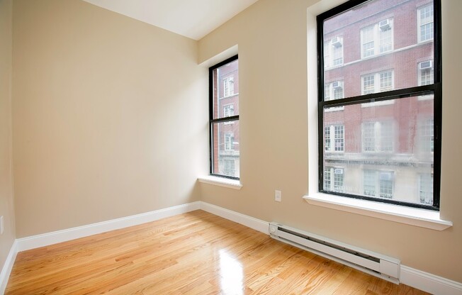 245 W 113 ST