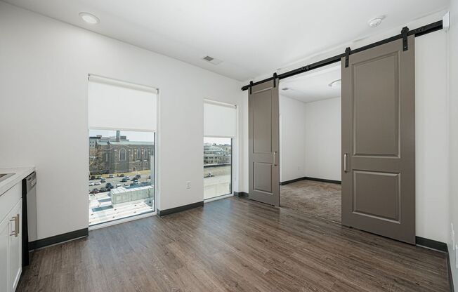 1 bed, 1 bath, 403 sqft, $1,125, Unit 824