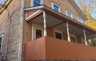 2 beds, 1 bath, $995, Unit 241 Baker St Aliquippa