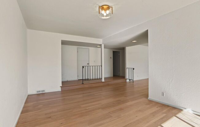 3 beds, 2.5 baths, $7,500