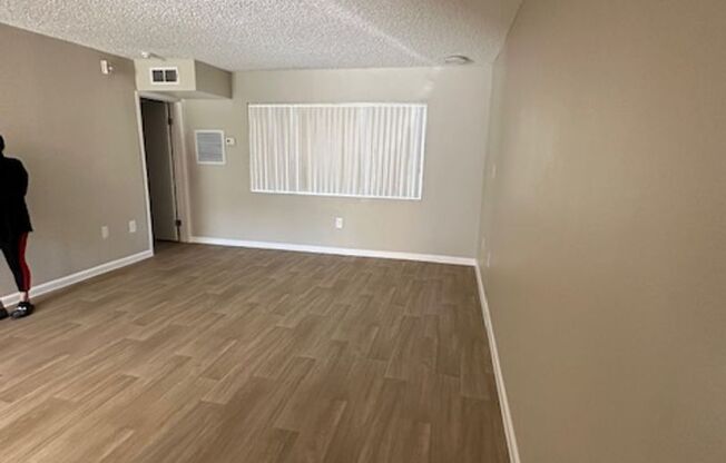 1 bed, 2 baths, 629 sqft, $950