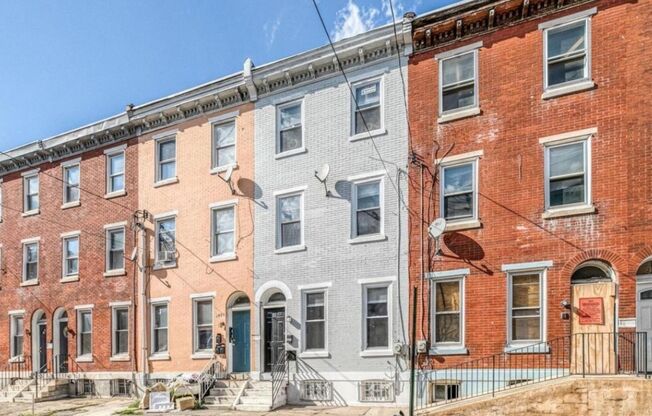 Luxurious 4-Bed/2-Bath Townhome in Cecil B. Moore! Available NOW!