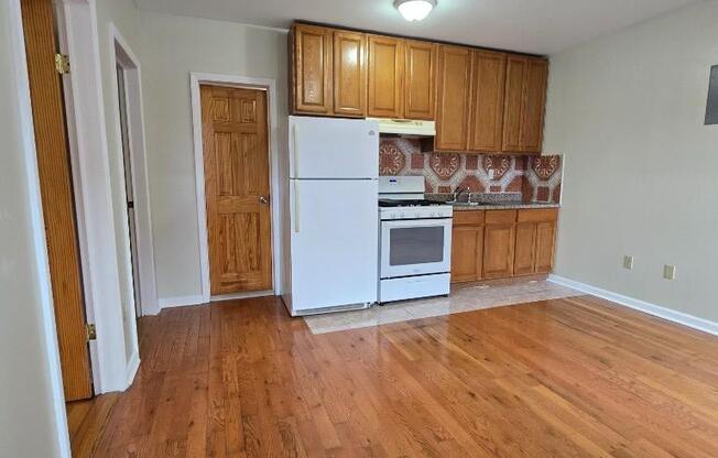 754 PARK PL