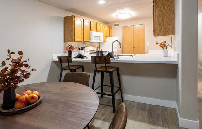 Eagle Rock Apartments in Spokane Valley, Washington Model Dining Room and Kitchen