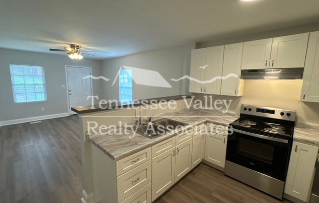 ALL NEW! Renovated, Move In Ready 1 bed/1 bath convenient to downtown and I-40!