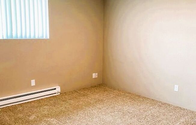 2 beds, 1 bath, 830 sqft, $1,250, Unit B-205