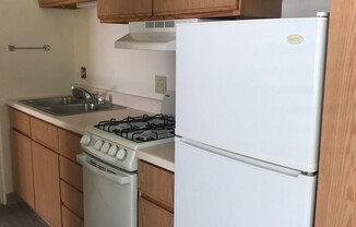 1 bed, 1 bath, $700, Unit 201