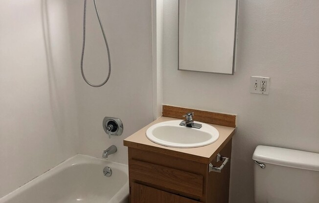 1 bed, 1 bath, 550 sqft, $1,650, Unit Unit 211