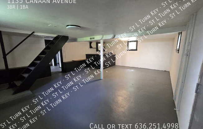 1135 CANAAN AVE