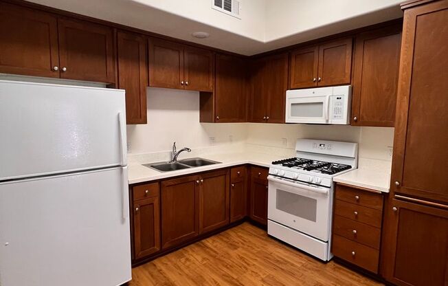 1 bed, 1 bath, 494 sqft, $1,550, Unit 1301-213