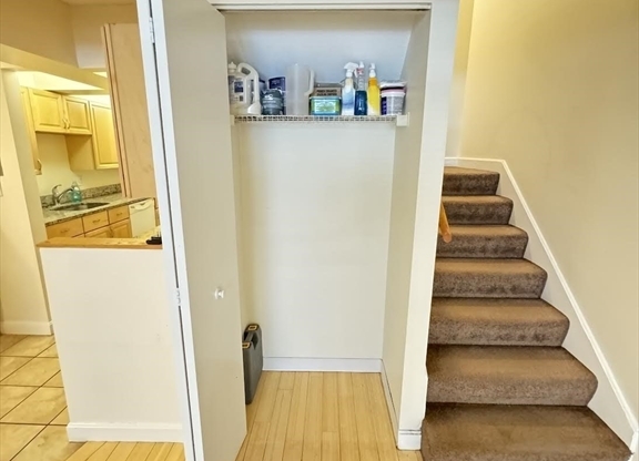 2 beds, 1 bath, 818 sqft, $3,600, Unit 55k