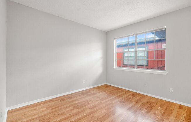 2 beds, 1 bath, 750 sqft, $1,095, Unit K714 - 307 - 206