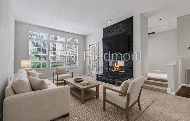 220 Renaissance Parkway Northeast
