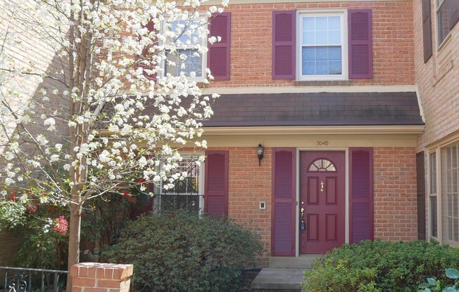 4 Bedroom 3.5 Bath Corner Unit Townhouse on Federal Hill Court in Falls Church For RENT!