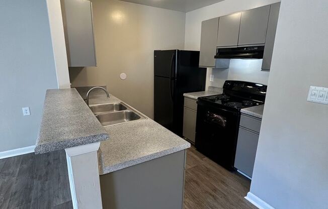 1 bed, 1 bath, 815 sqft, $950, Unit 1030