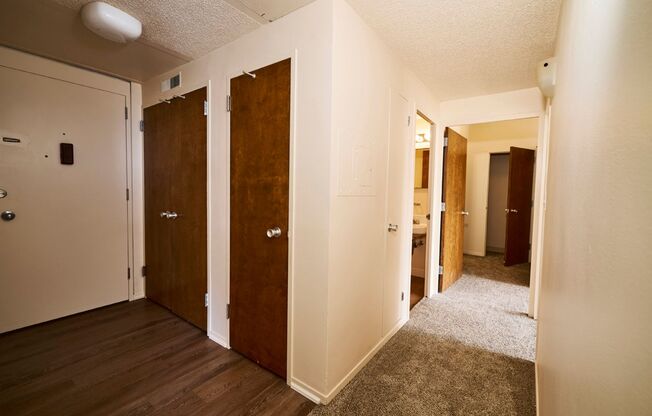 2 beds, 2 baths, 883 sqft, $1,685, Unit 313