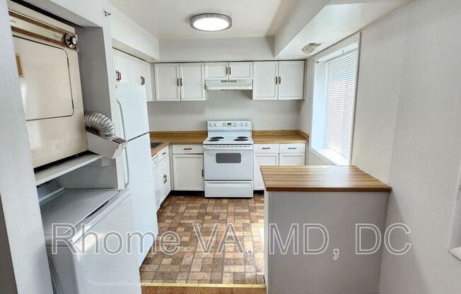 3220 S 28th Street #204