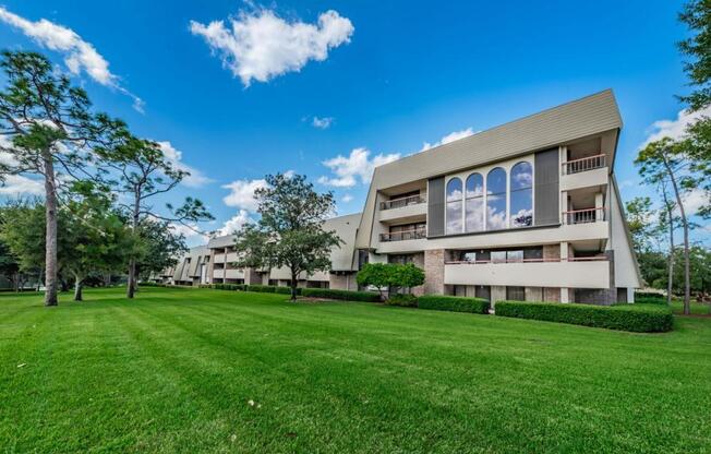 2 beds, 2 baths, 1,210 sqft, $1,950