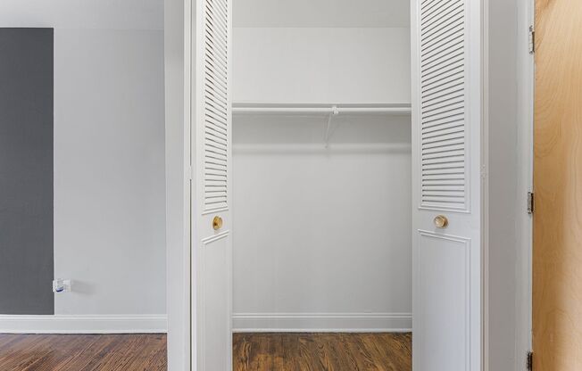 Studio, 1 bath, 369 sqft, $1,550, Unit 408
