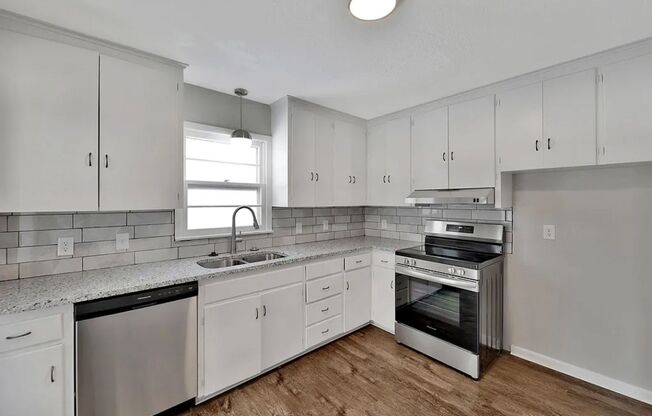 3 bed 1 bath With garage