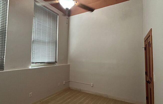 1 bed, 1 bath, $1,050