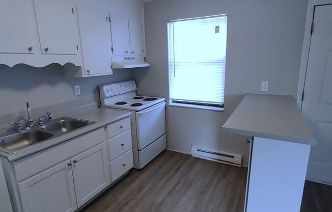 1 bed, 1 bath, 576 sqft, $750, Unit 3625-H